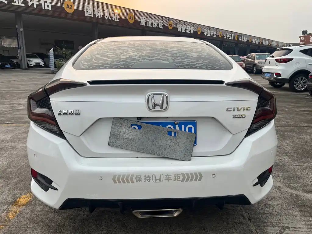 Honda Civic — миниатюра 9