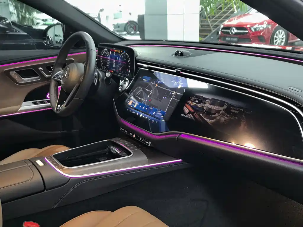 Mercedes-Benz E-Class — миниатюра 15