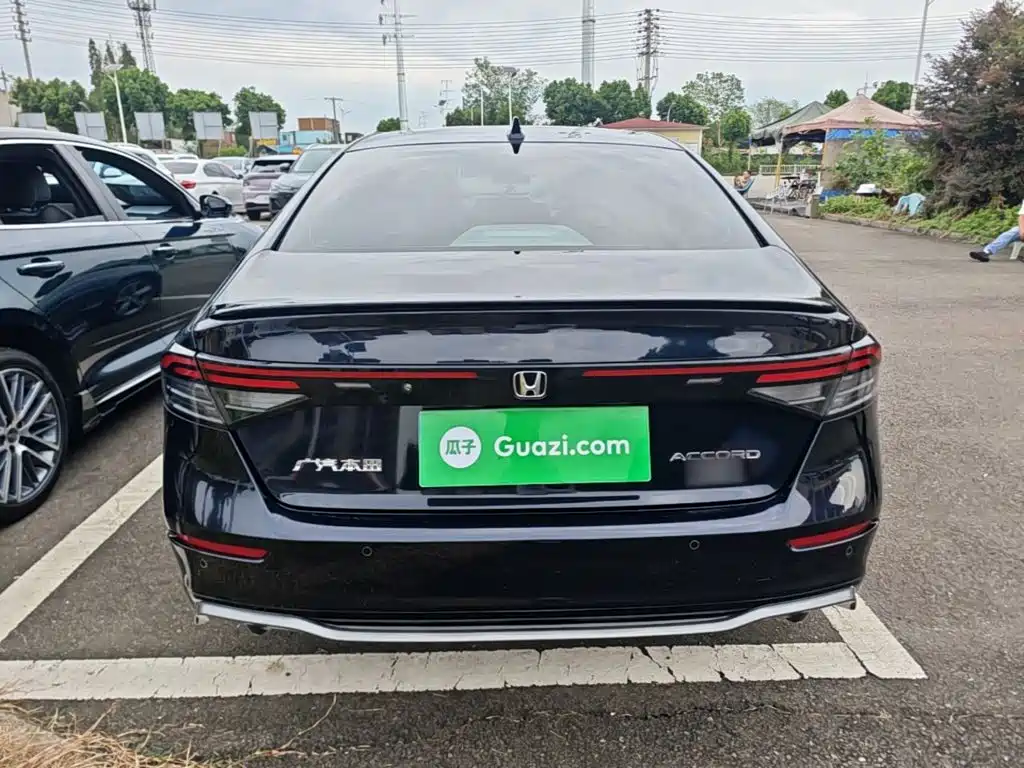 Honda Accord — миниатюра 6