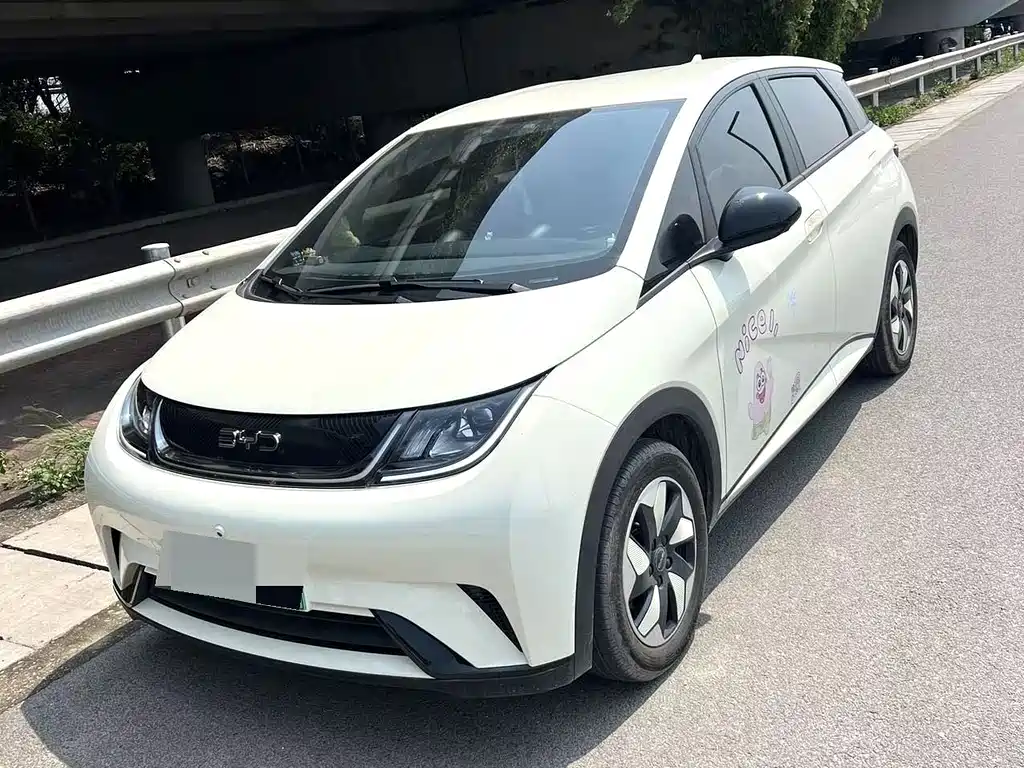 Byd Dolphin 2025