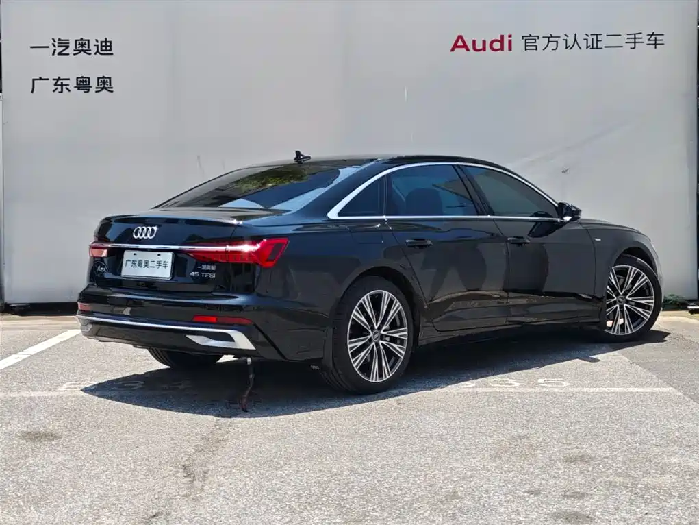 Audi A6L 2025 45 TFSI +