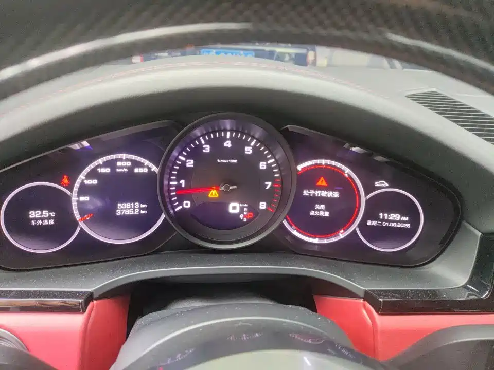 Porsche Cayenne — миниатюра 6
