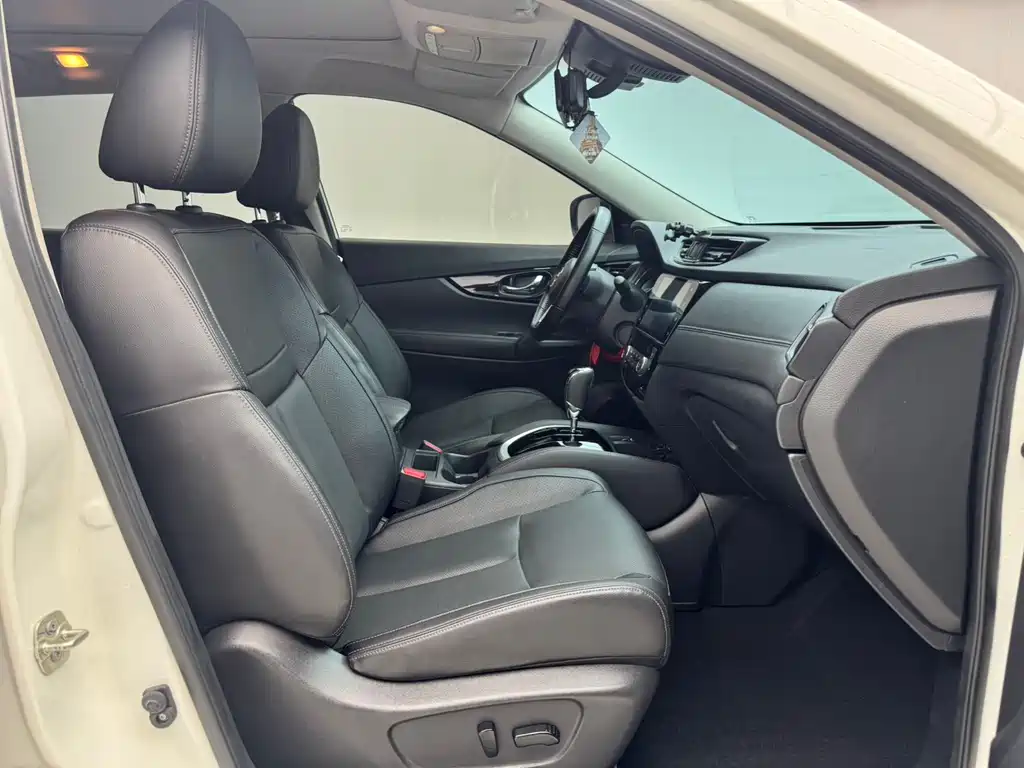 Nissan X-Trail — миниатюра 10
