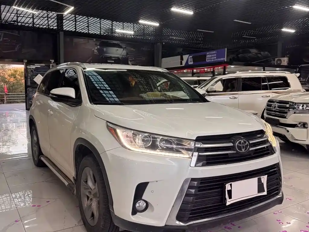 Toyota Highlander — миниатюра 3