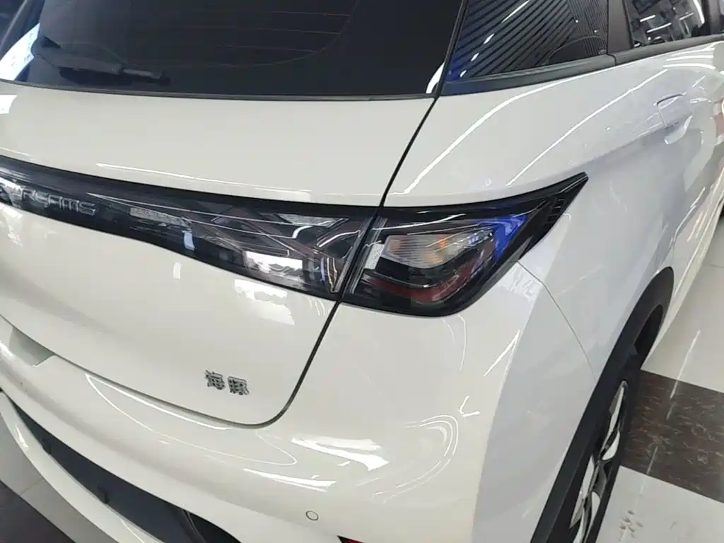 BYD Dolphin — миниатюра 8