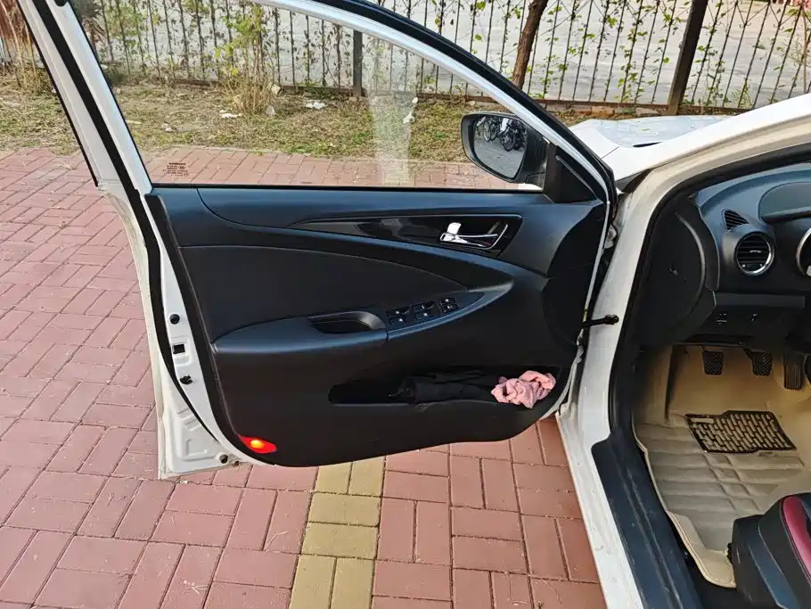 Changan Eado XT — миниатюра 7