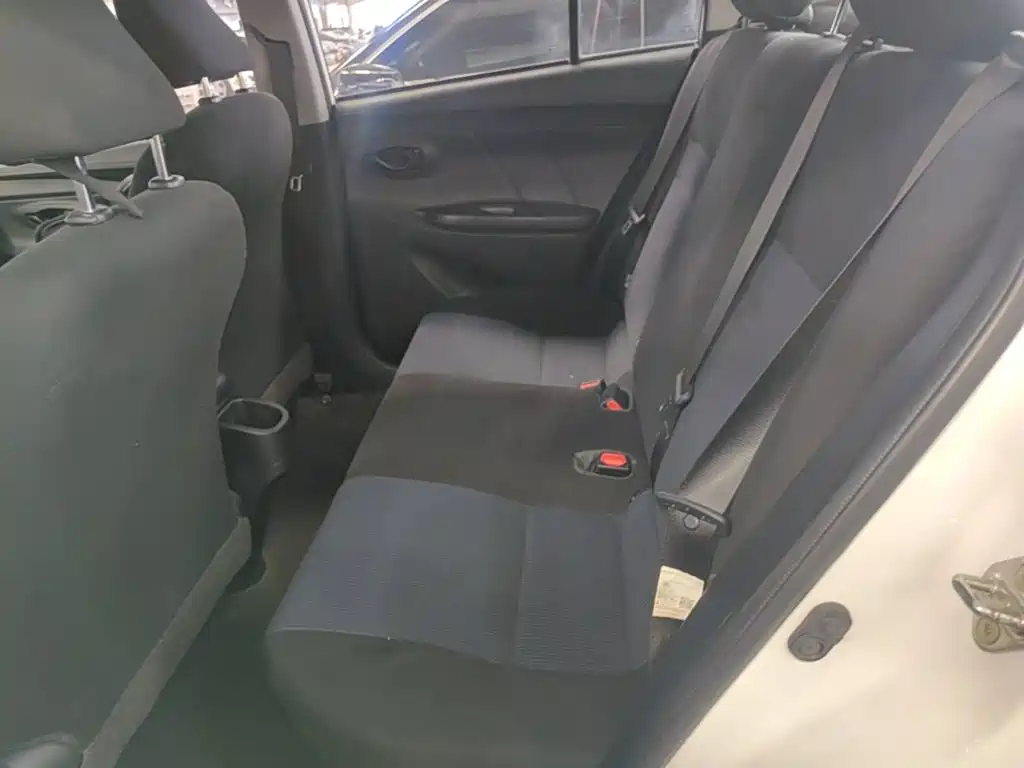 Toyota Yaris L — миниатюра 17