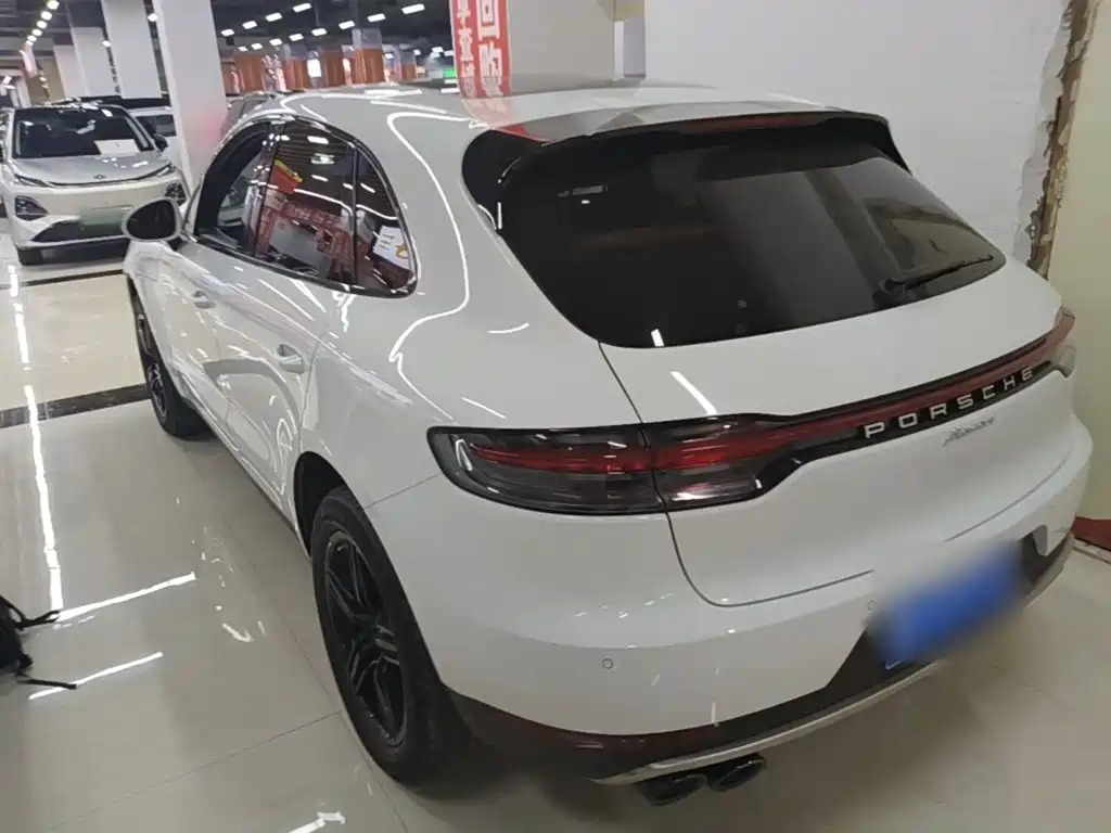 Porsche Macan — миниатюра 5