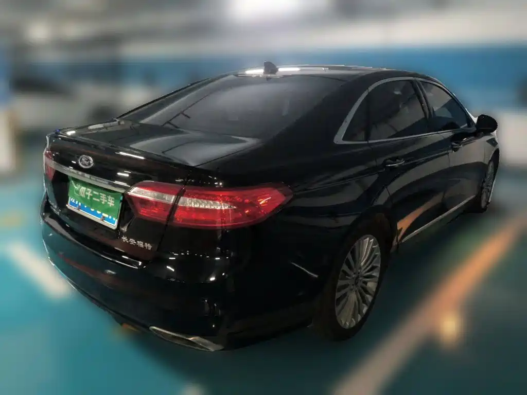 Ford Taurus — миниатюра 4