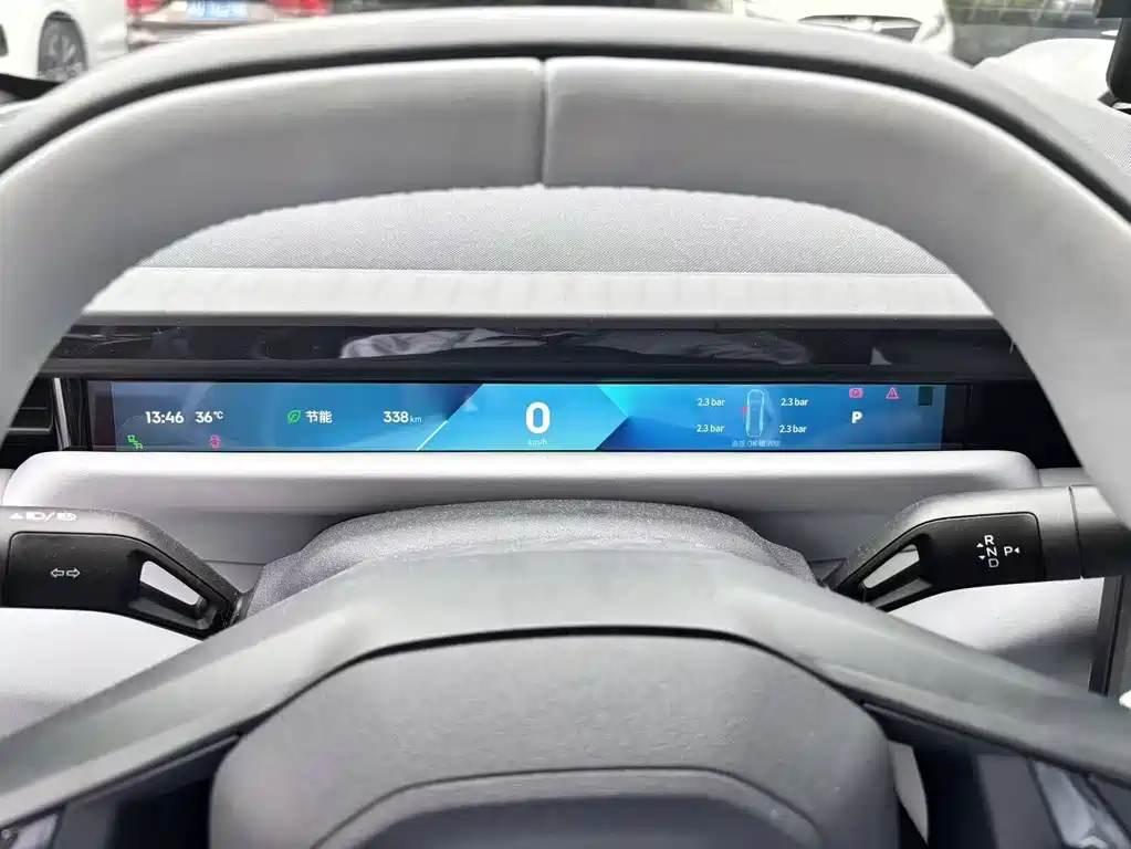 Lynk & Co Z10 — миниатюра 3