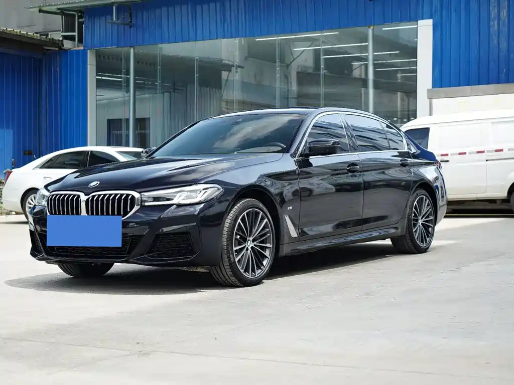 BMW 5 Series 2023
