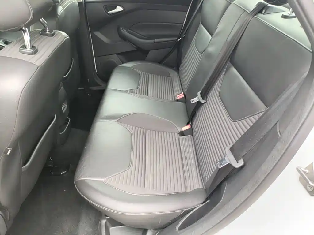 Ford Focus — миниатюра 17