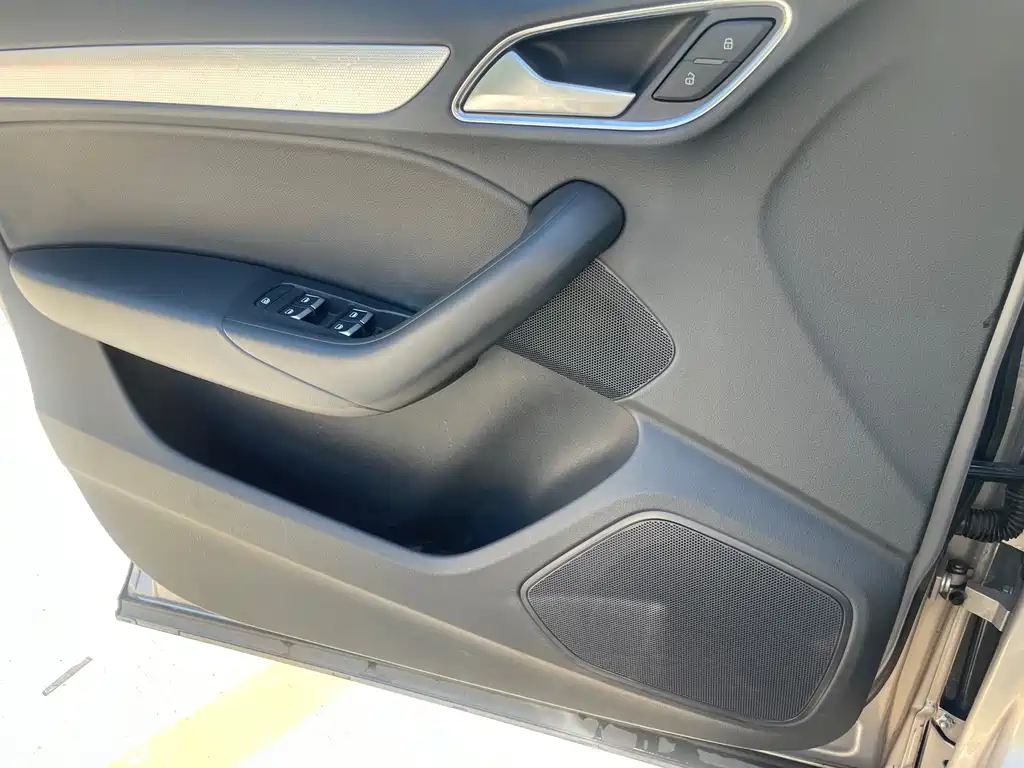 Audi Q3 — миниатюра 13