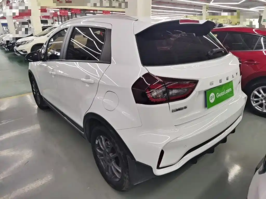 Geely Vision X3 — миниатюра 5