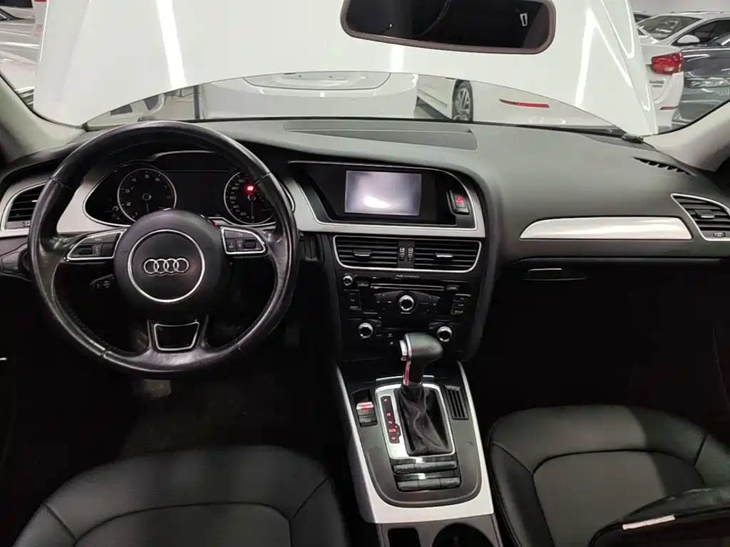 Audi A4L — миниатюра 10