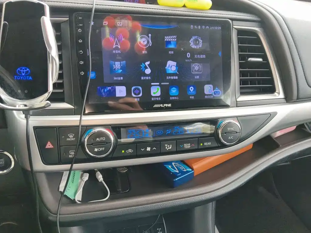 Toyota Highlander — миниатюра 9
