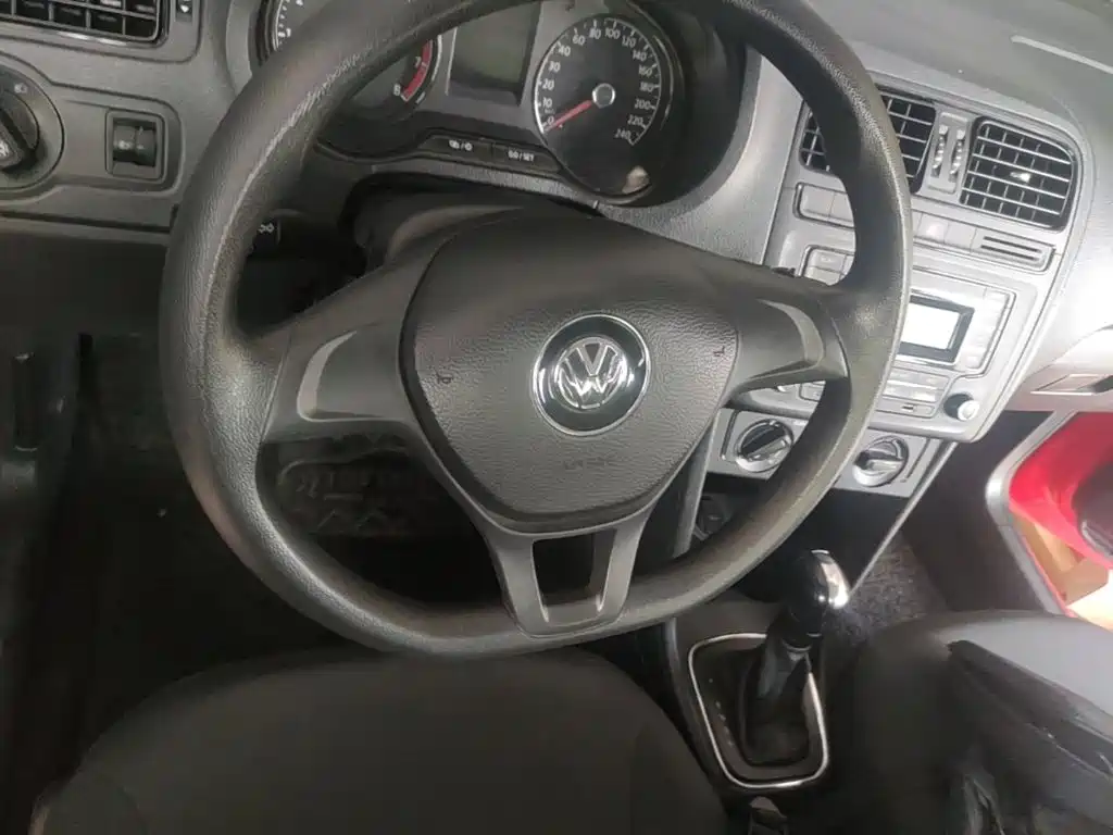 Volkswagen Polo — миниатюра 11