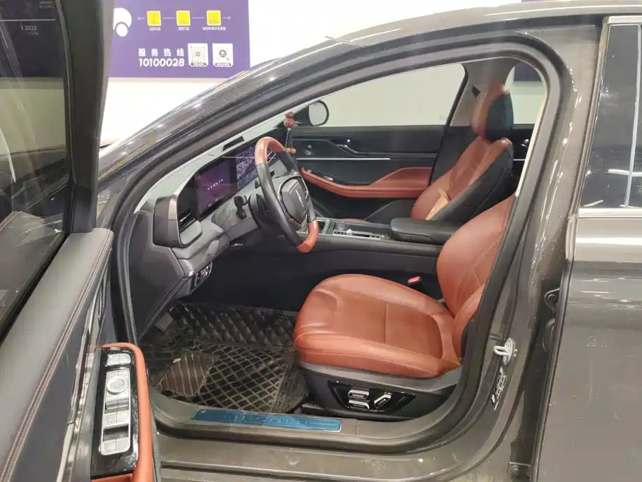 Lincoln Z — миниатюра 9