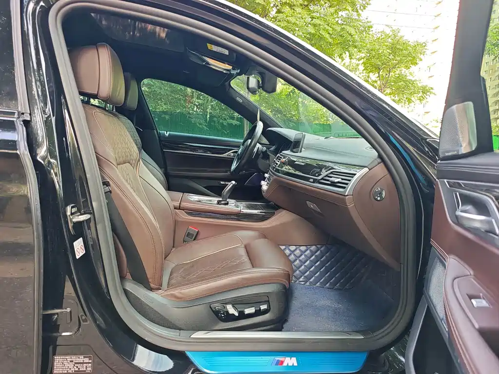 BMW 7 Series 7 2018 740Li Lead M Sport