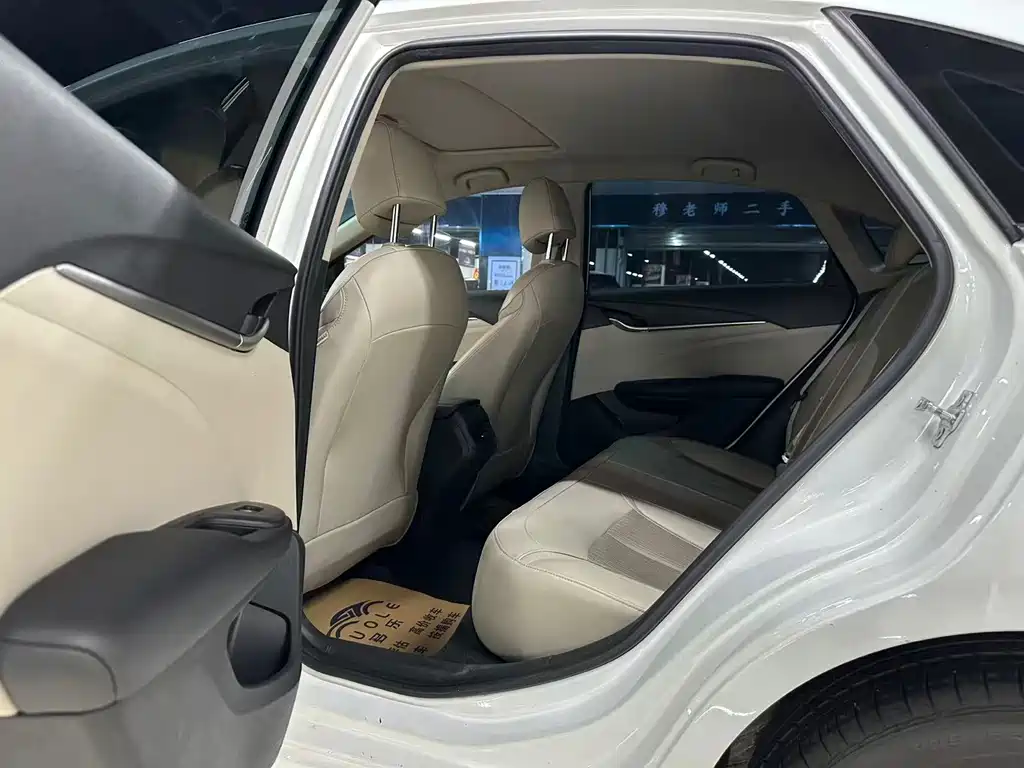 Buick Excelle — миниатюра 6