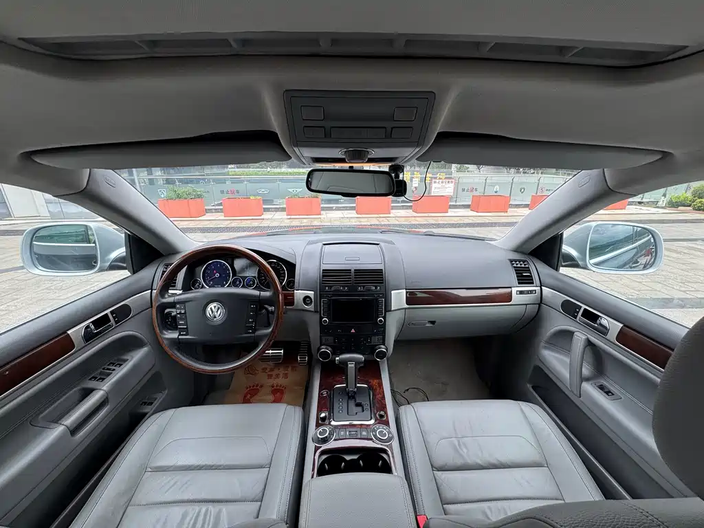 Volkswagen Touareg — миниатюра 7