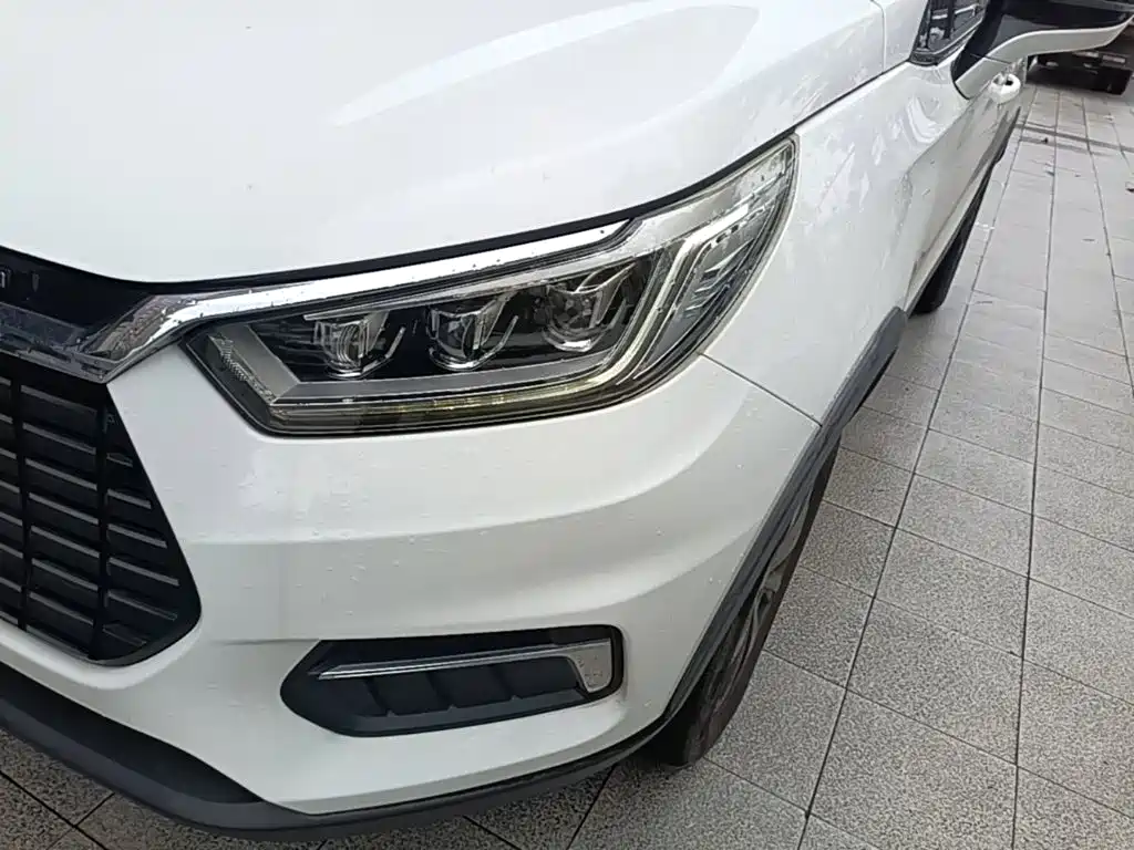 BYD Yuan EV — миниатюра 24