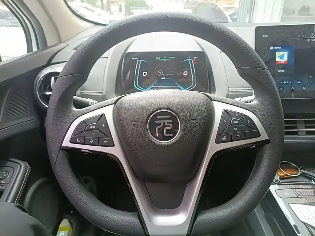 BYD Yuan EV — миниатюра 11