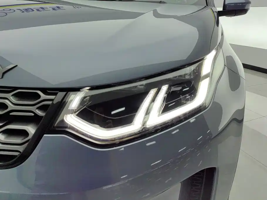 Land Rover Discovery Sport — миниатюра 5