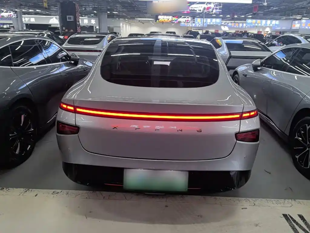 XPeng P7 — миниатюра 6