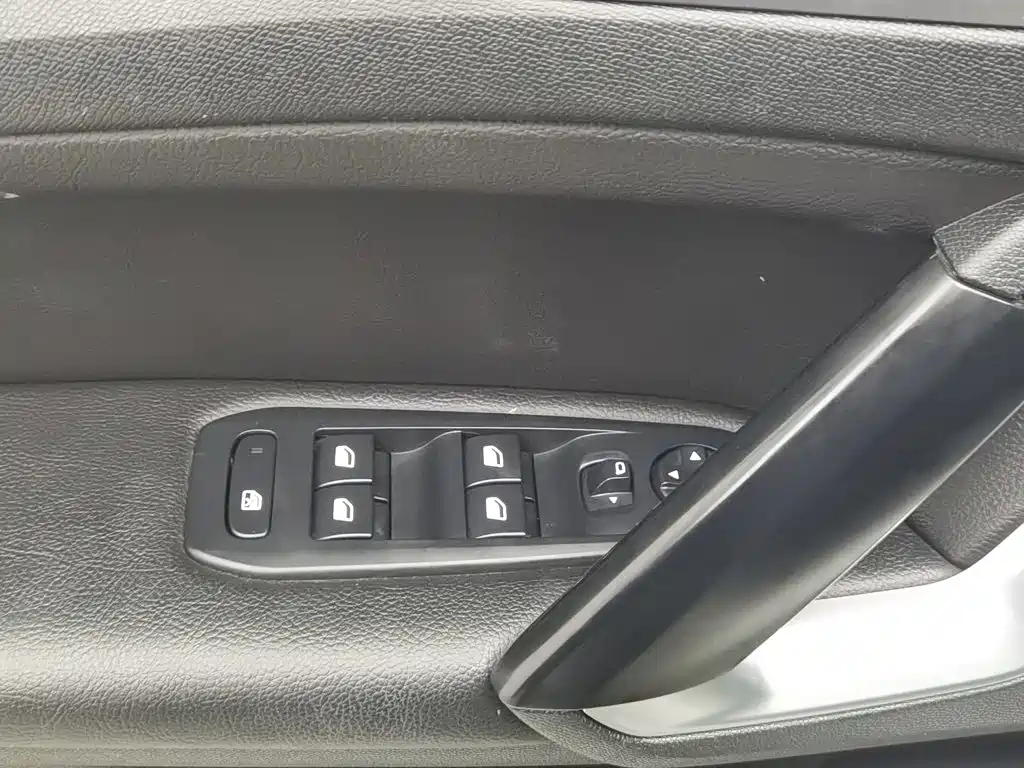 Peugeot 308S — миниатюра 9