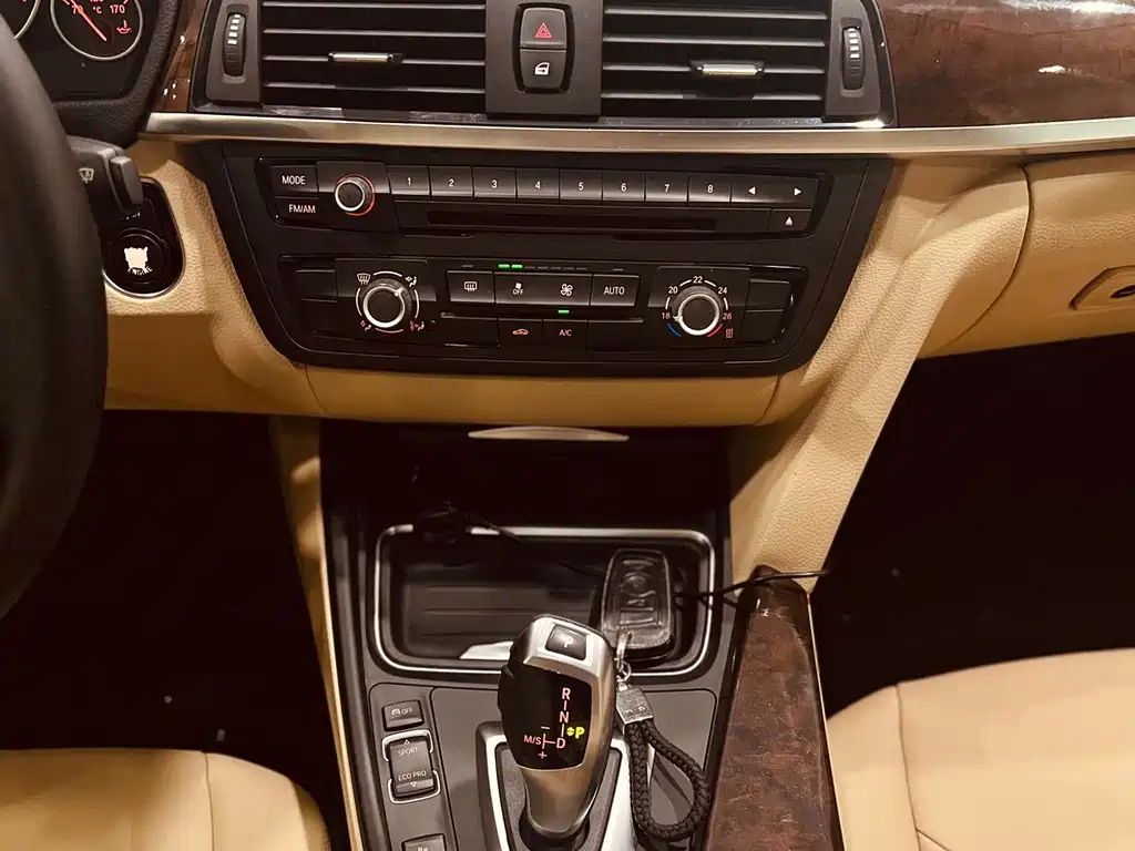 BMW 3 Series — миниатюра 10