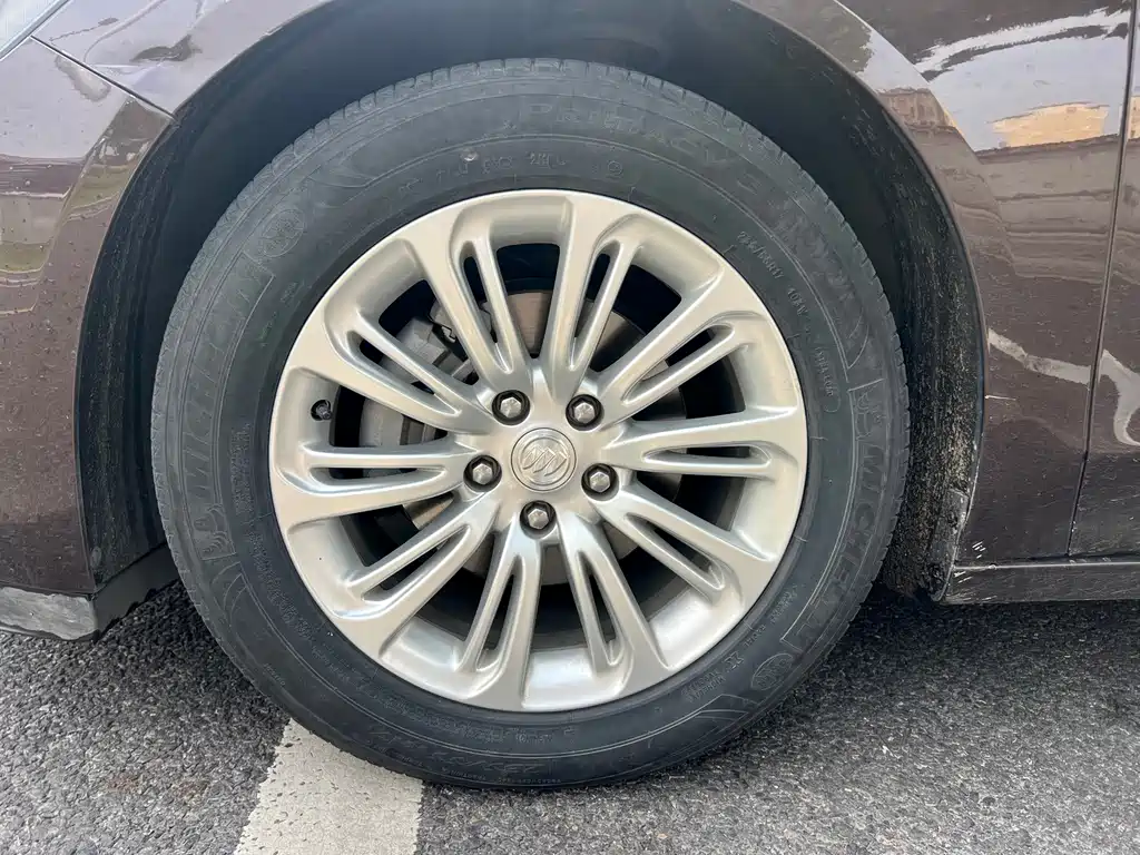 Buick LaCrosse — миниатюра 13