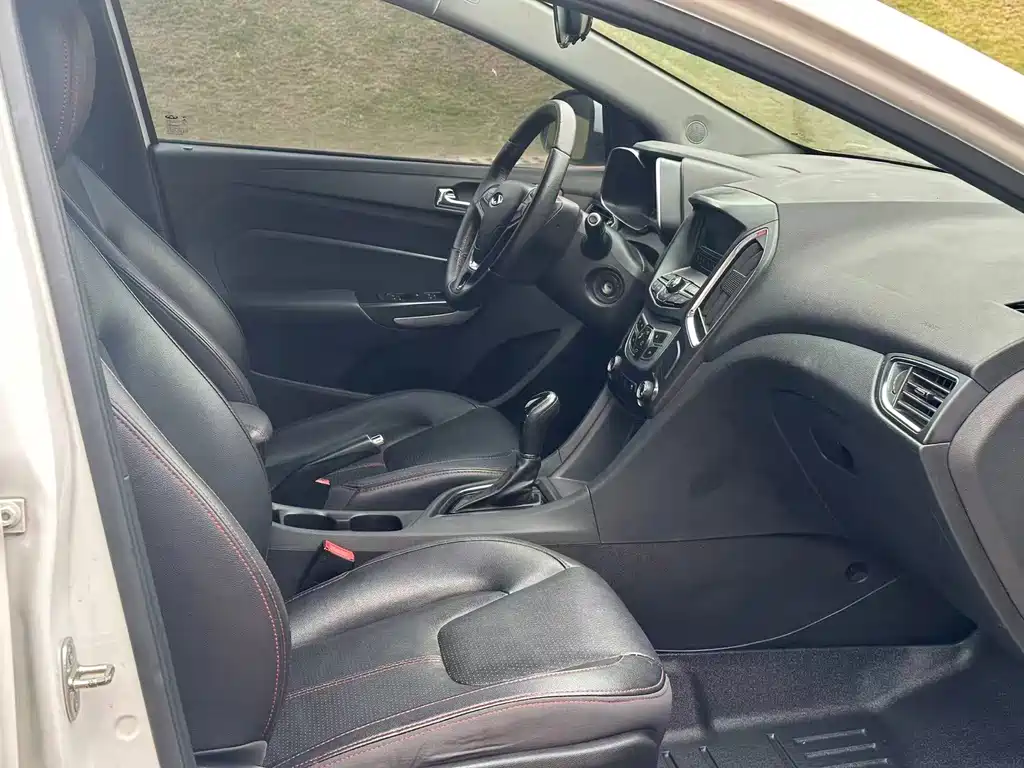 Chery Arrizo 5 — миниатюра 8