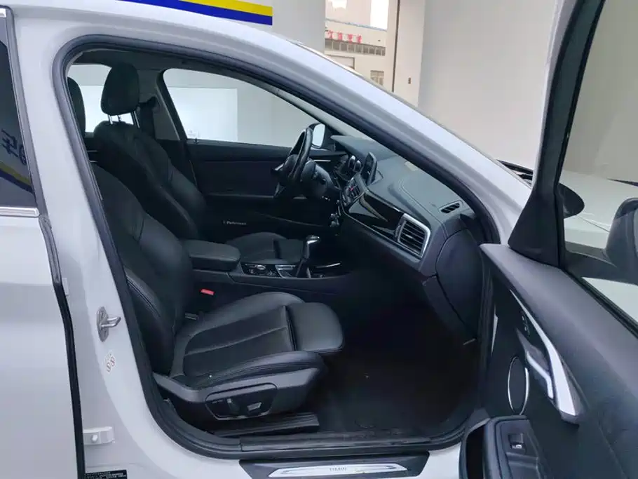 BMW 1 Series — миниатюра 8