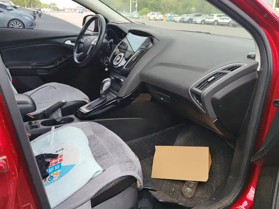 Ford Focus — миниатюра 8