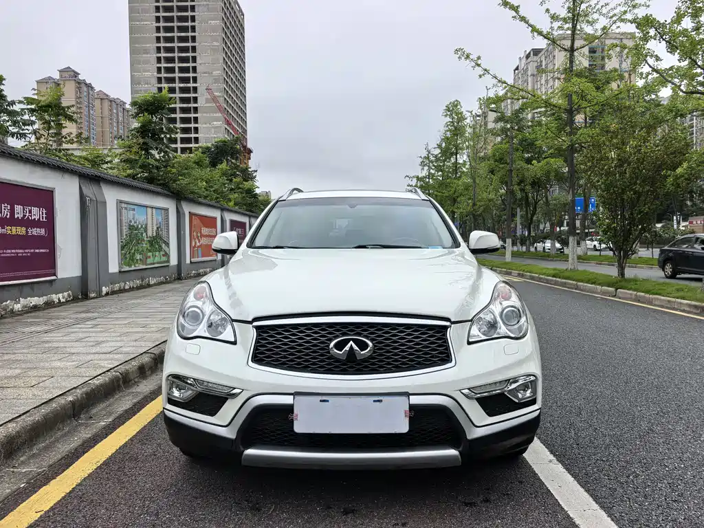 Infiniti QX50 2015 2.5L Enjoy