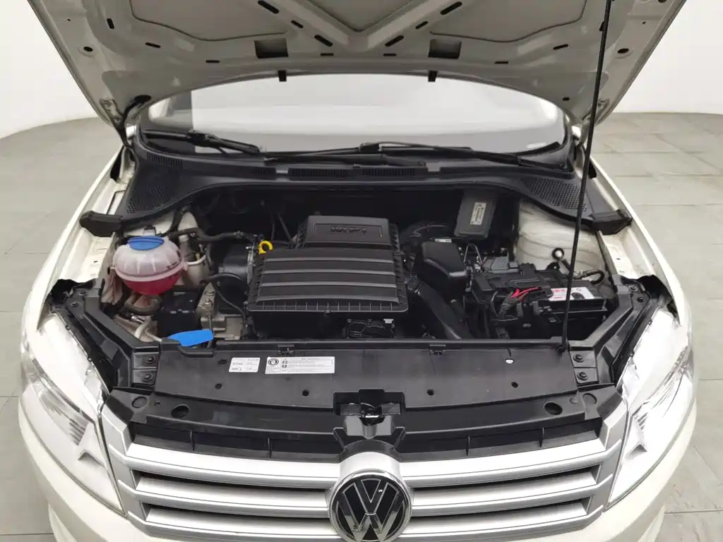 Volkswagen Santana — миниатюра 6