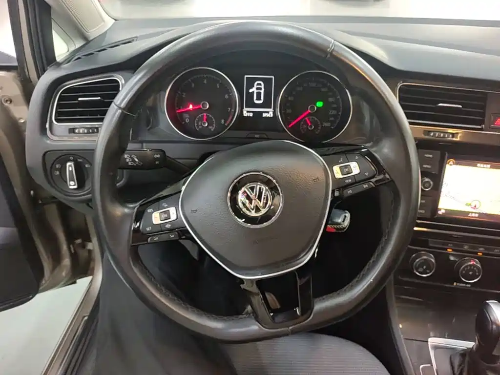 Volkswagen Golf — миниатюра 11