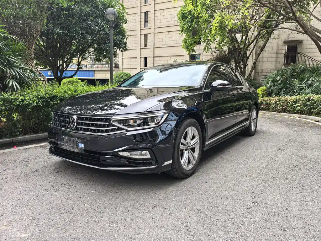 Volkswagen Magotan 2024