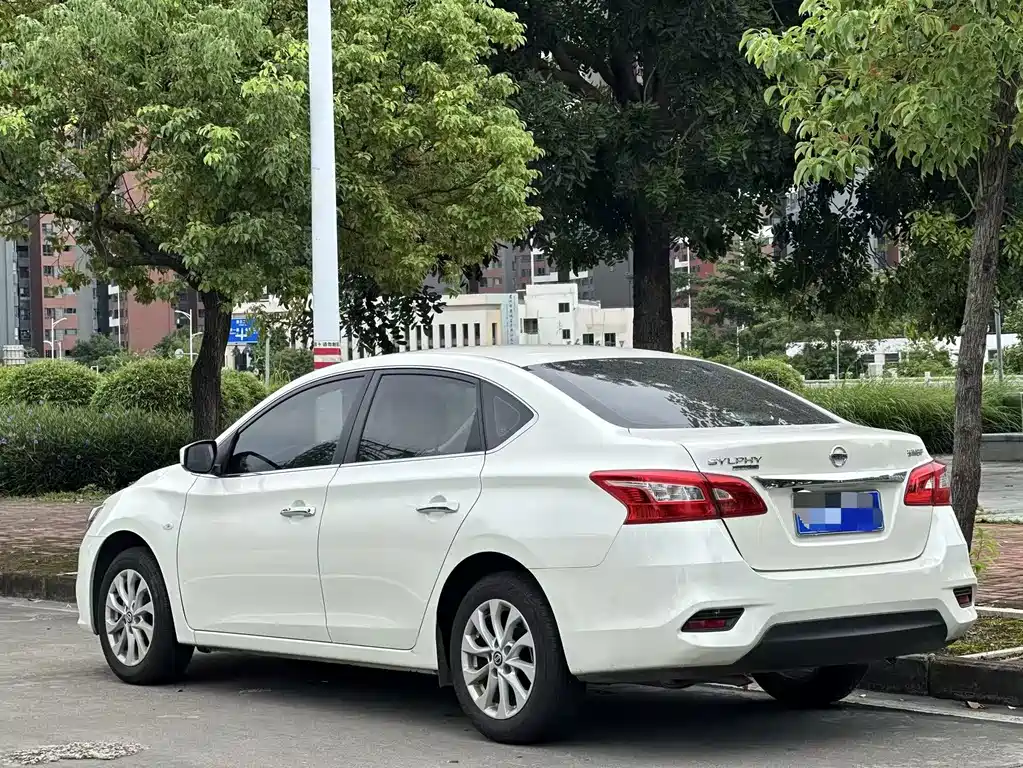 Nissan Sylphy — миниатюра 8