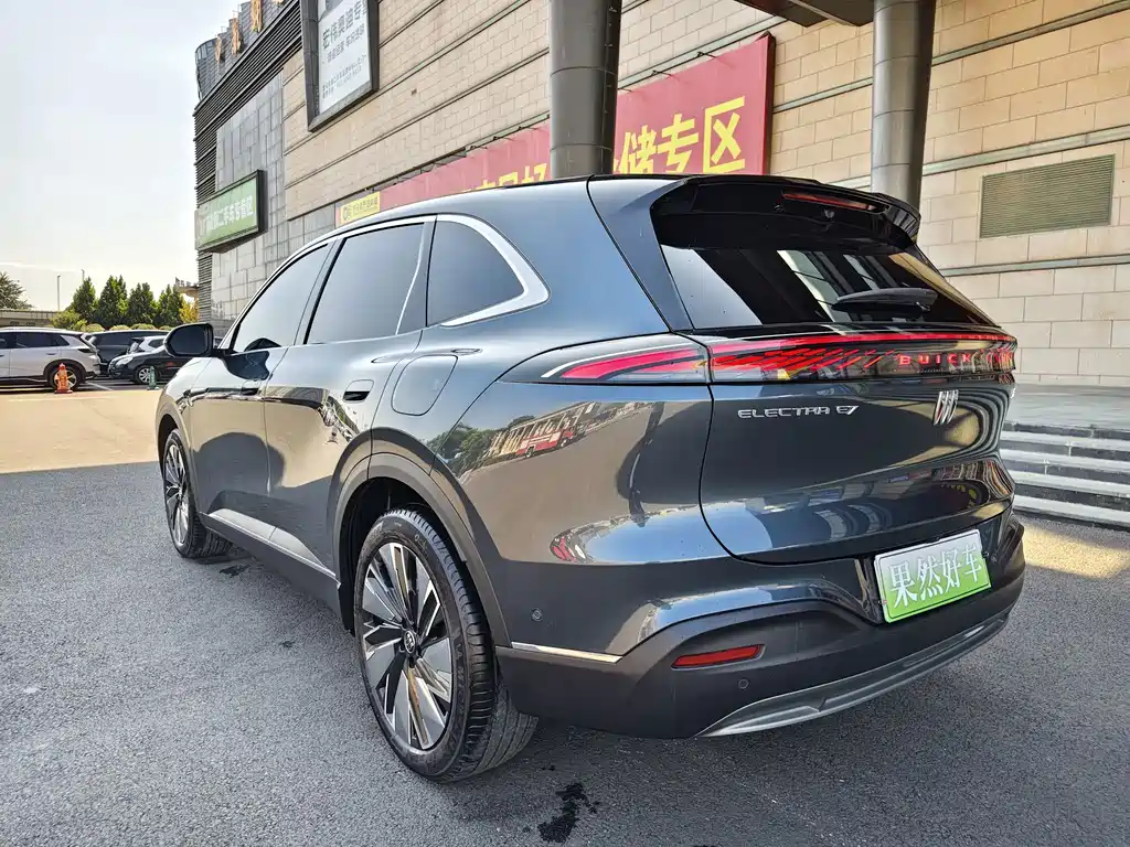 Buick Electra E7 — миниатюра 7