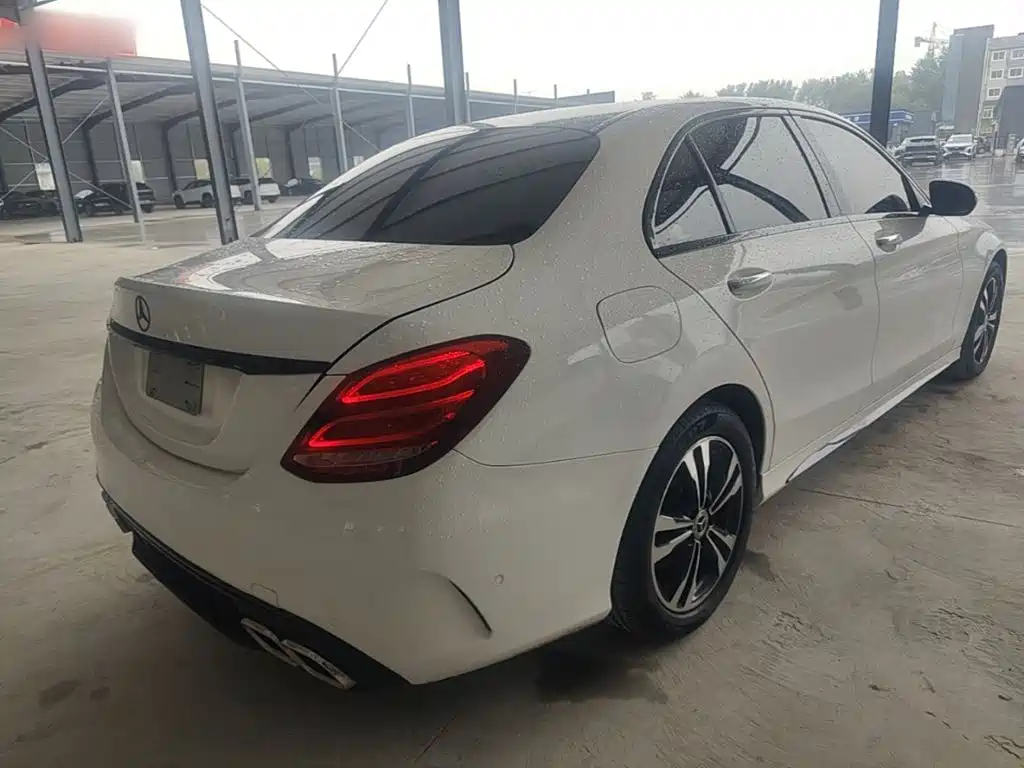 Mercedes-Benz C-Class — миниатюра 7
