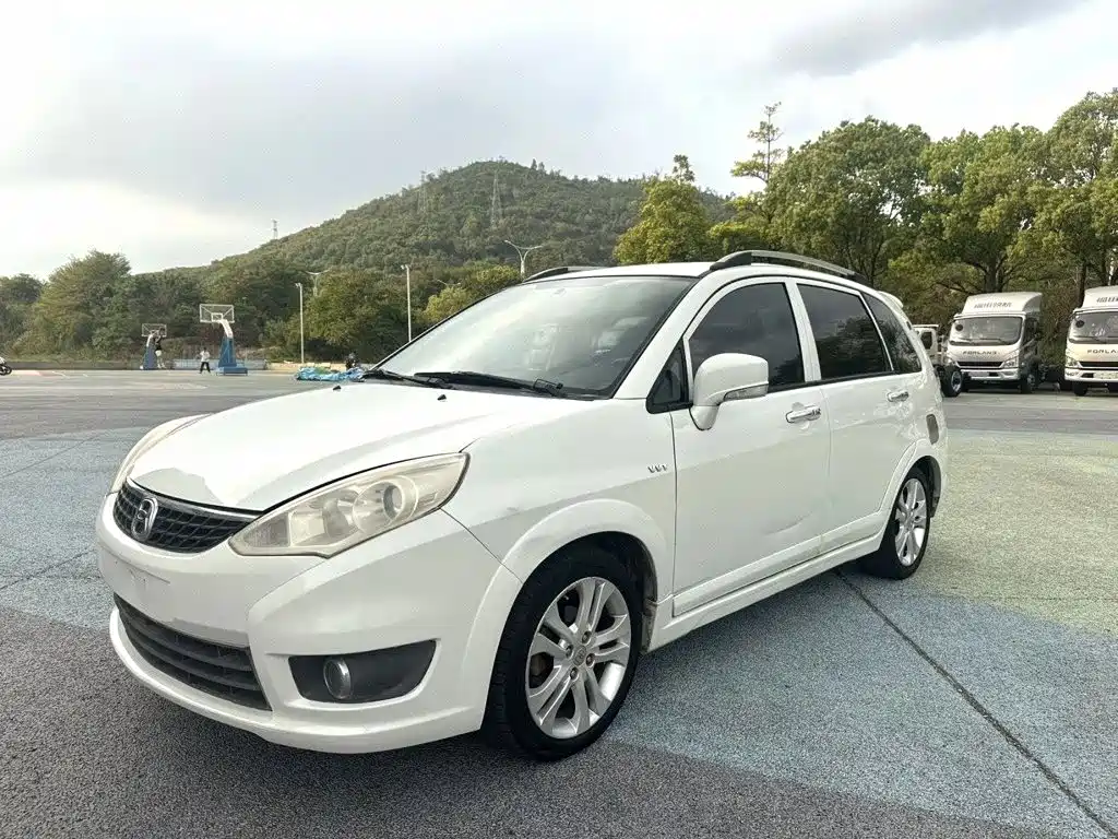 Suzuki Liana A6