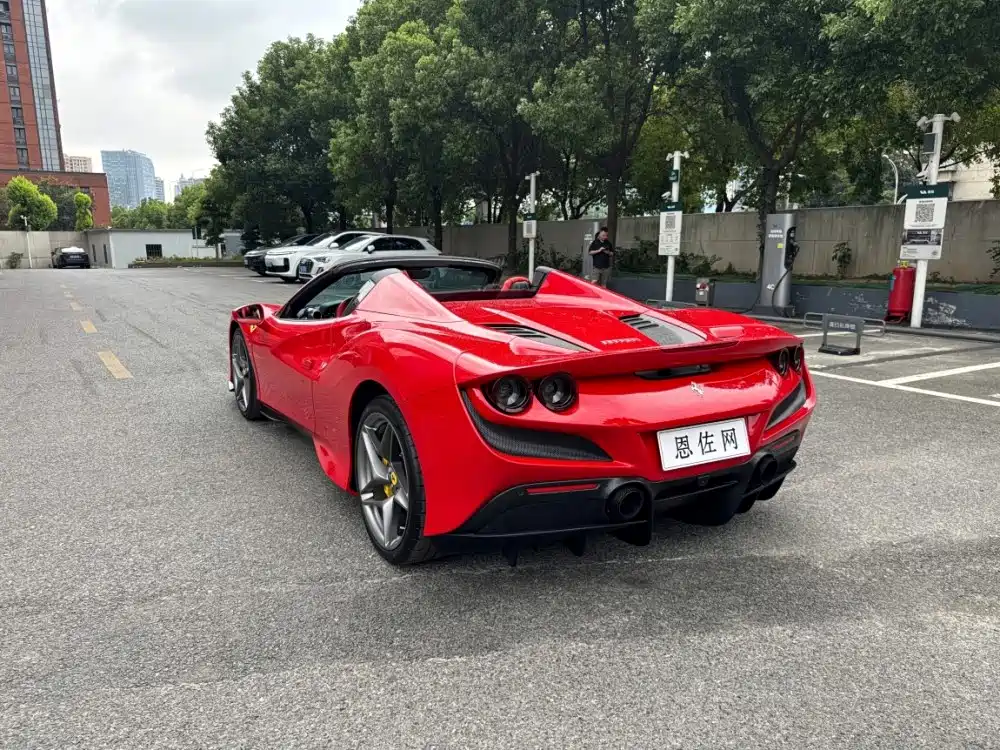 Ferrari F8 — миниатюра 15
