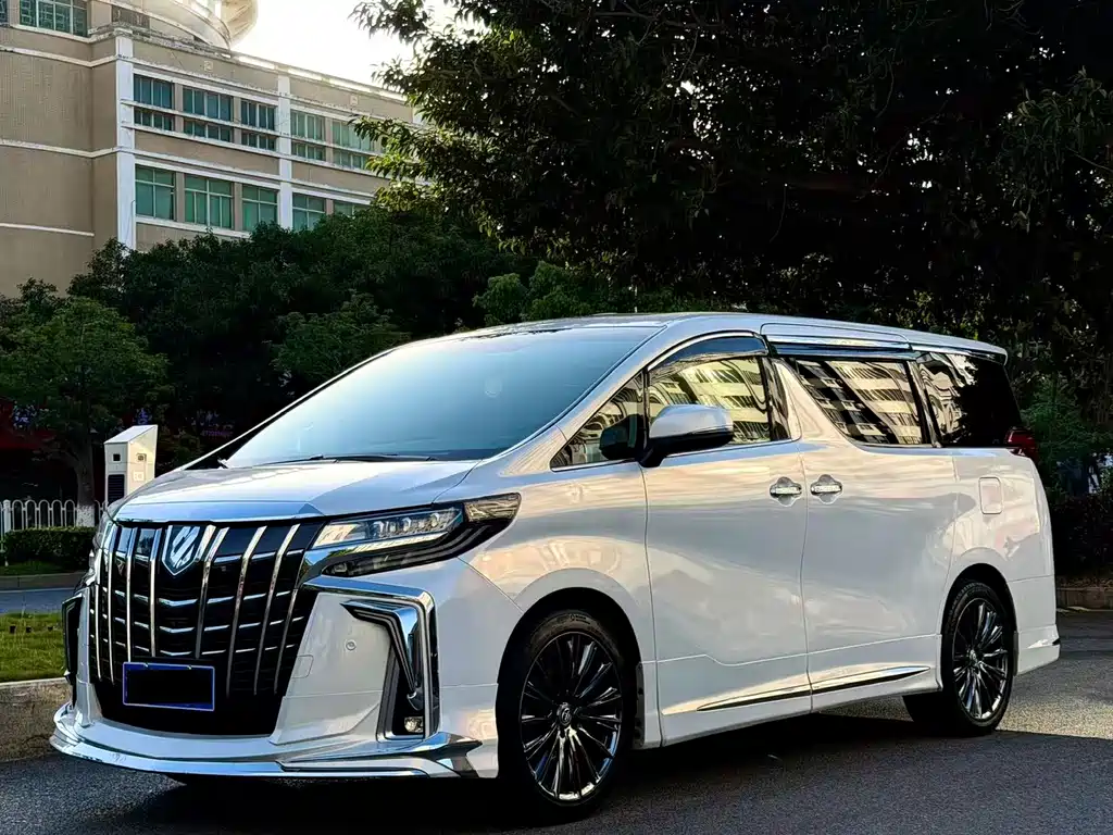 Toyota Alphard 2016