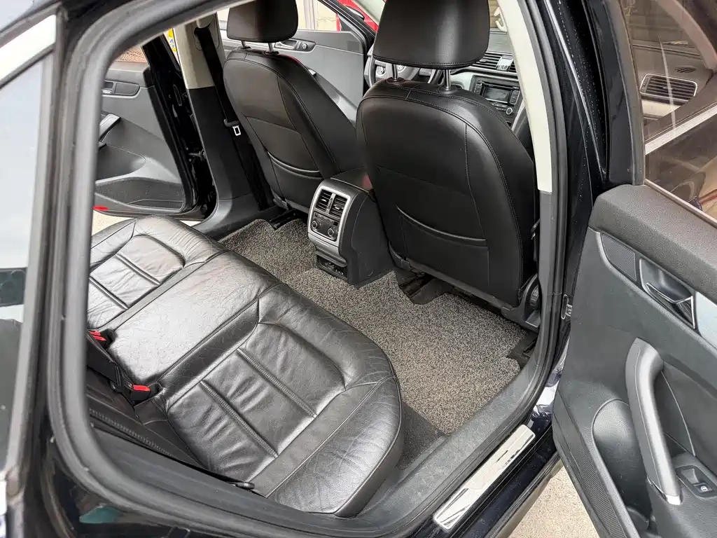 Volkswagen Passat — миниатюра 10
