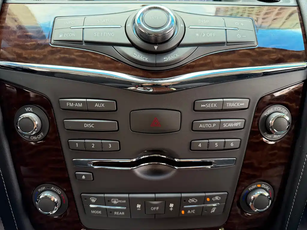Nissan Patrol — миниатюра 13