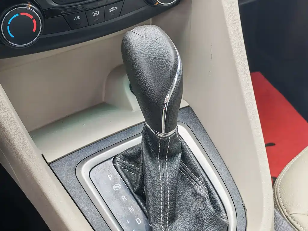 Buick Excelle — миниатюра 16