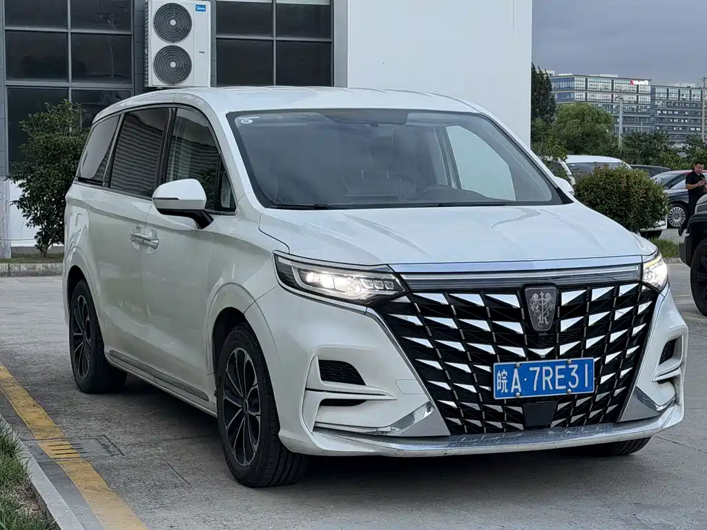 Roewe iMAX8 — миниатюра 6