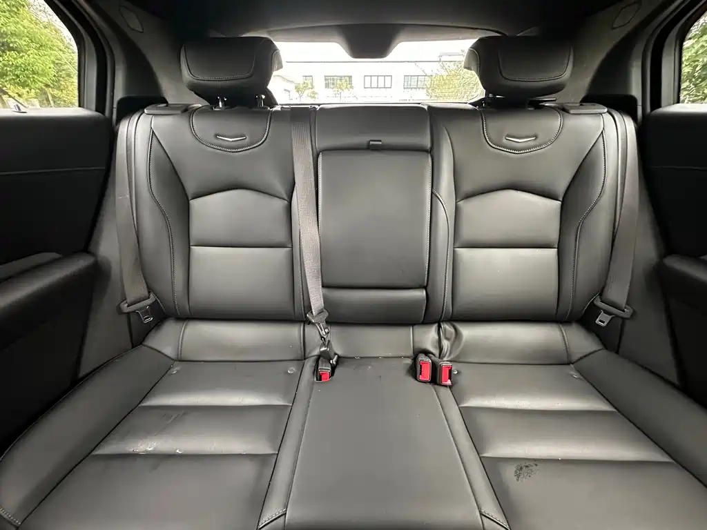 Cadillac XT4 — миниатюра 21
